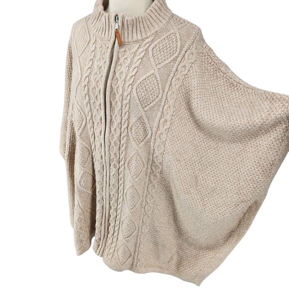 Cupcakes and Cashmere Poncho – Cable Knit with Zipper Front High Collar M / L - Picture 3 of 8